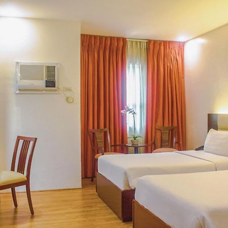 Citi Park Hotel Cebu Powered By Cocotel Екстер'єр фото