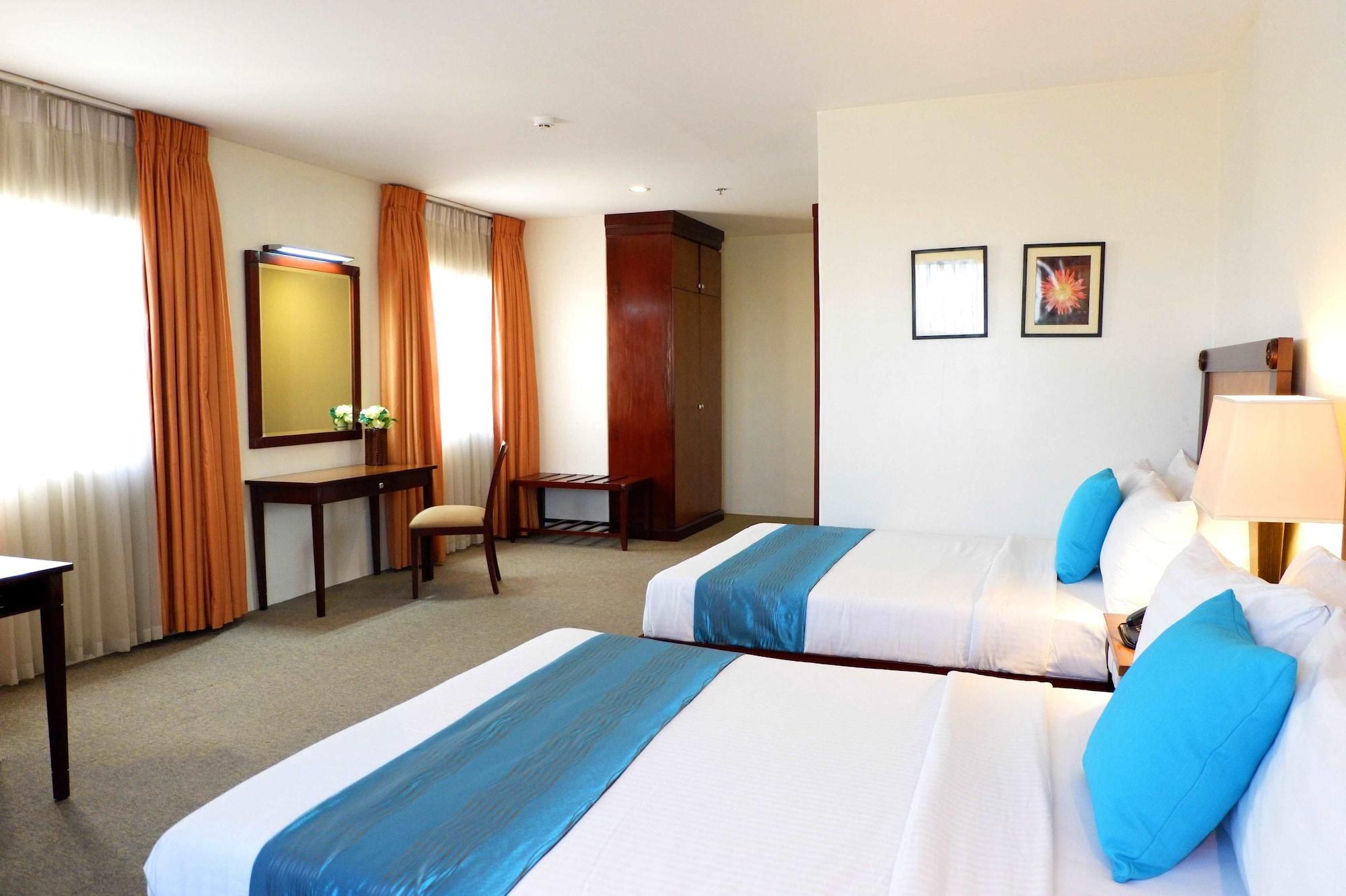 Citi Park Hotel Cebu Powered By Cocotel Екстер'єр фото