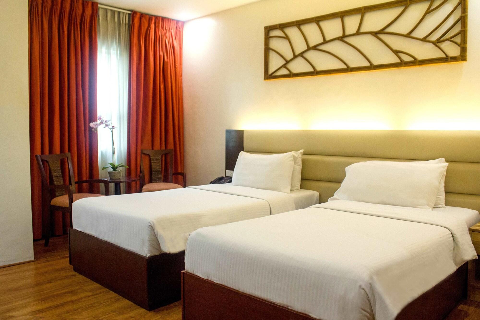 Citi Park Hotel Cebu Powered By Cocotel Екстер'єр фото