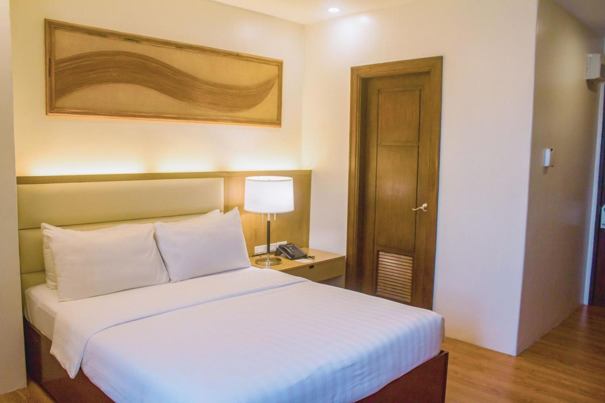 Citi Park Hotel Cebu Powered By Cocotel Екстер'єр фото