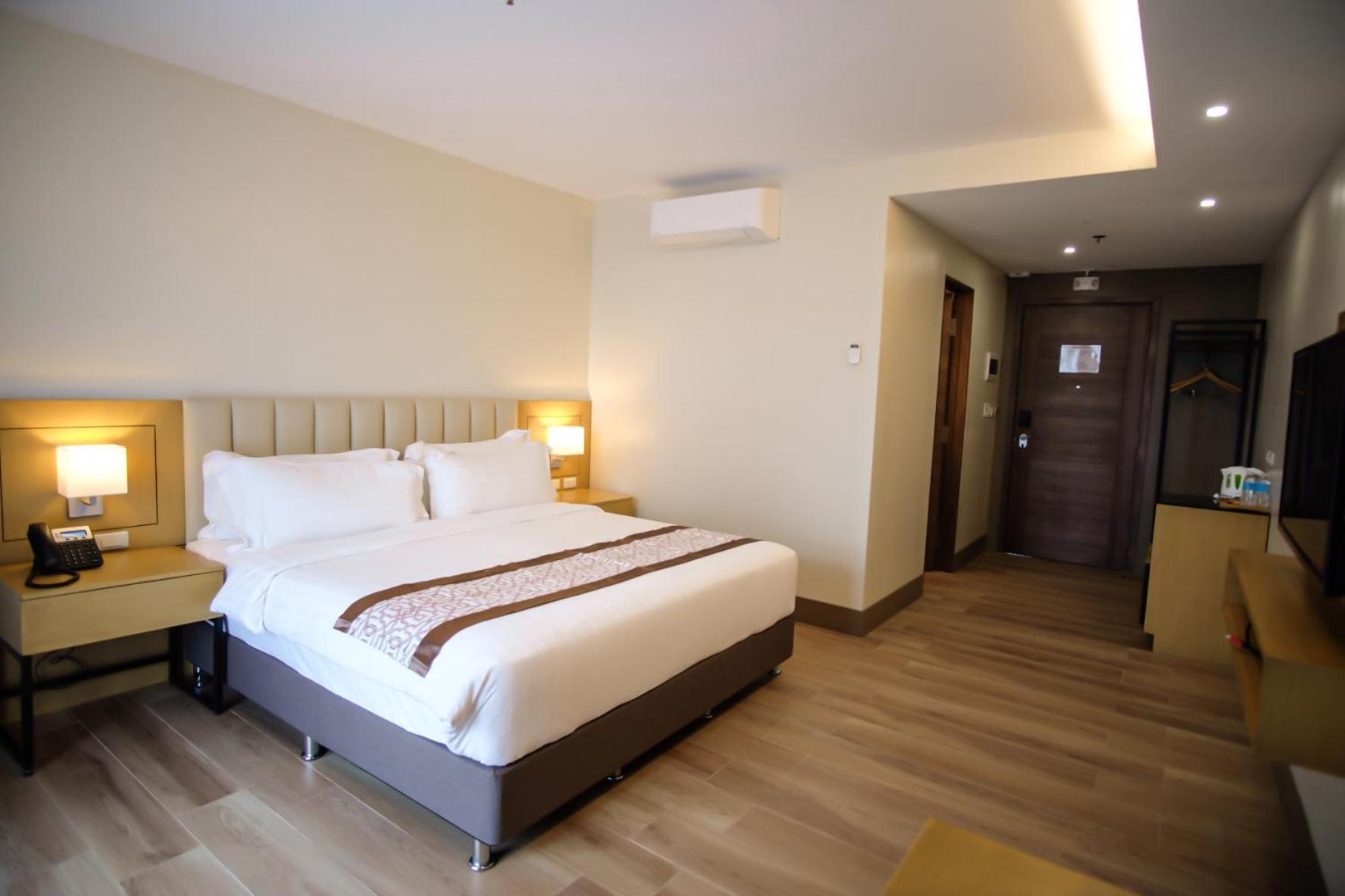 Citi Park Hotel Cebu Powered By Cocotel Екстер'єр фото