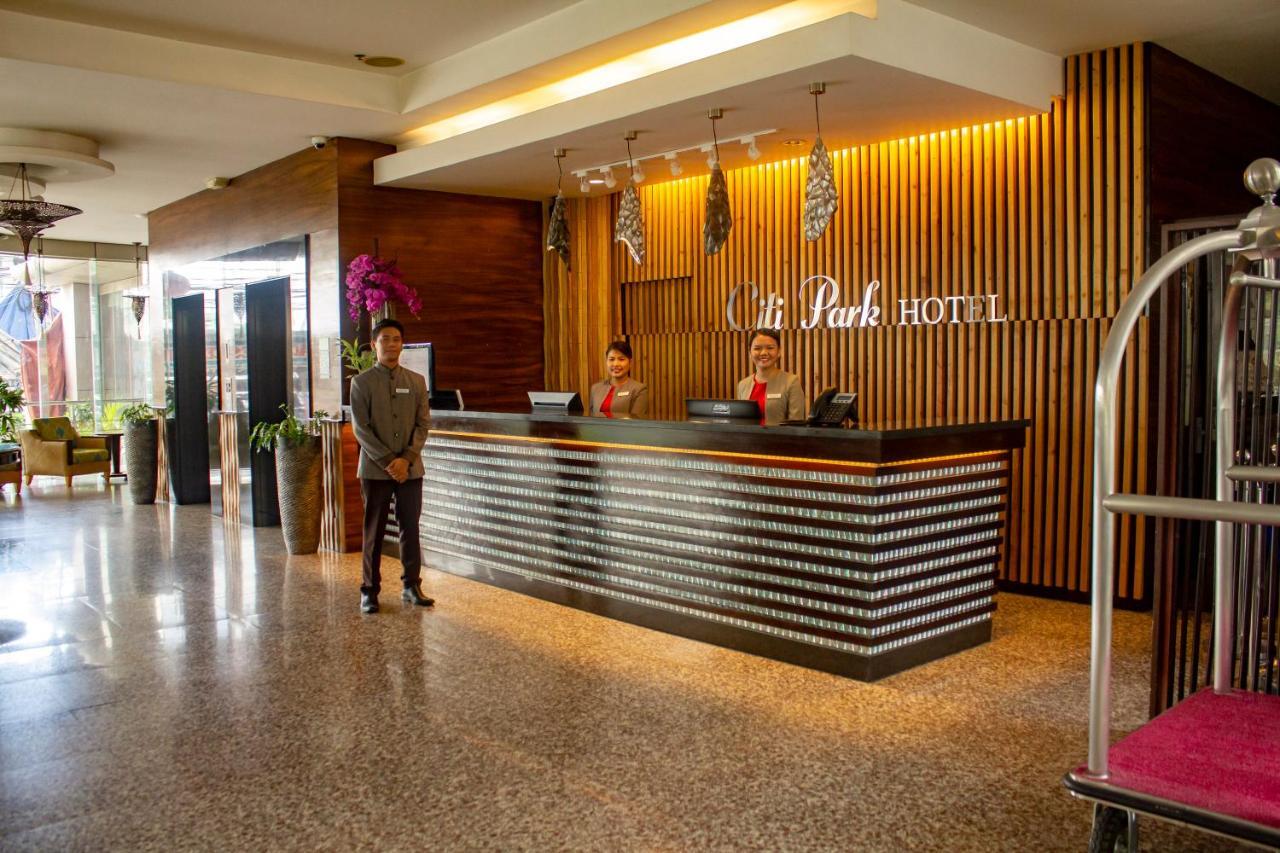 Citi Park Hotel Cebu Powered By Cocotel Екстер'єр фото